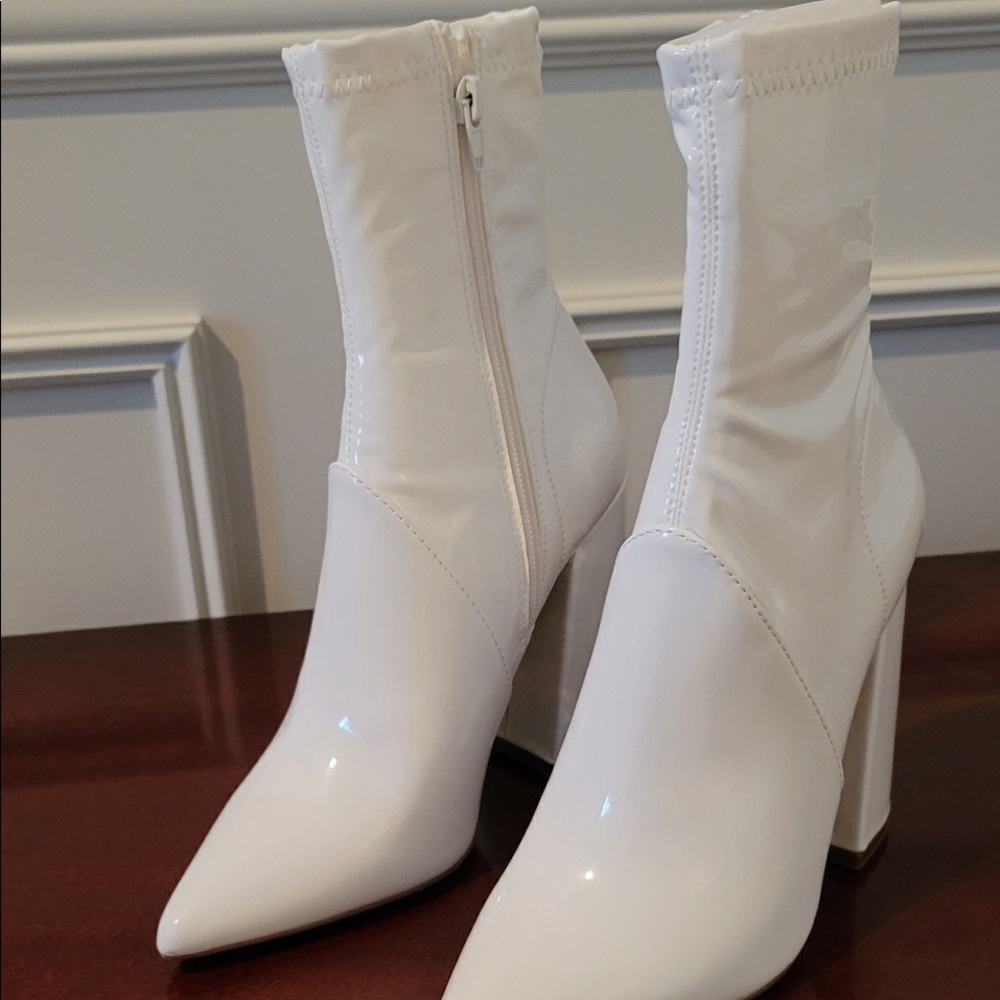 Steve Madden slade white patent boots